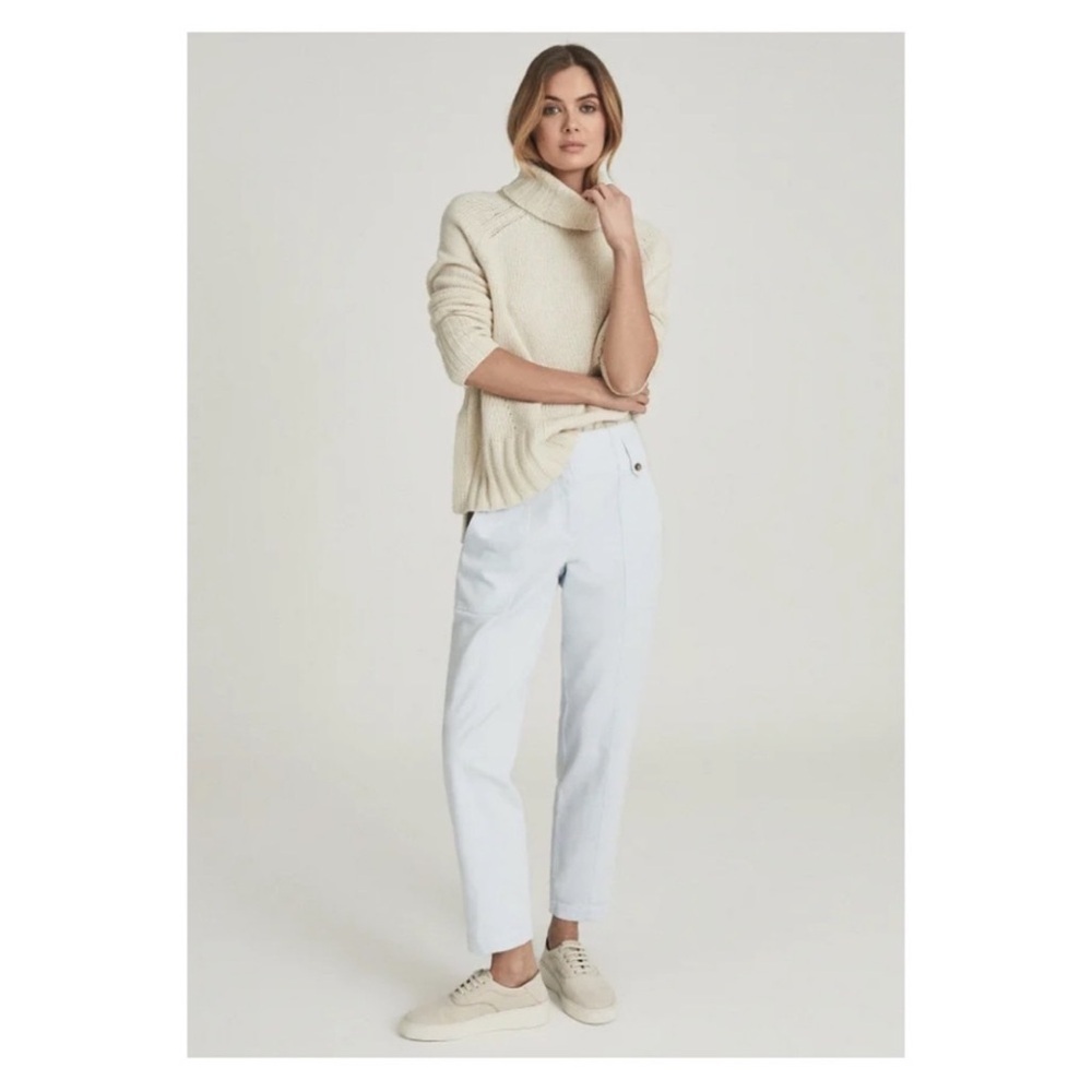 New! REISS Bradie Cotton Tapered Cargo Pants Jeans in Pale Blue - Picture 2 of 9